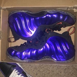 Foamposite one (phoenix one)